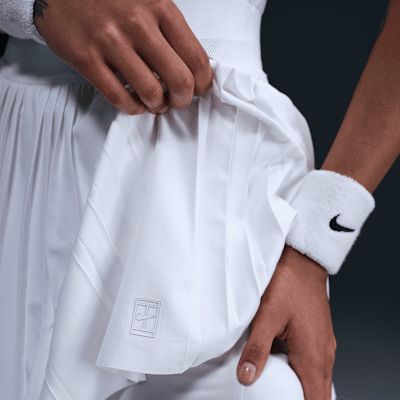 NIKE公式】ナイキコート アドバンテージ ウィメンズ Dri-FIT プリーツ